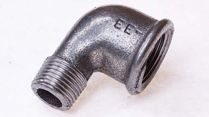 Угол переходной с Внутренней/Наружной Резьбой 3/4"х1/2" черный ЕЕ Угол переходной с Внутренней/Наружной Резьбой 3/4"х1/2" черный ЕЕ
