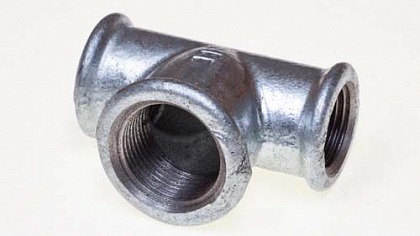 Тройник переходной 1/2"х3/4"х1/2" оцинкованный ЕЕ Тройник переходной 1/2"х3/4"х1/2" оцинкованный ЕЕ